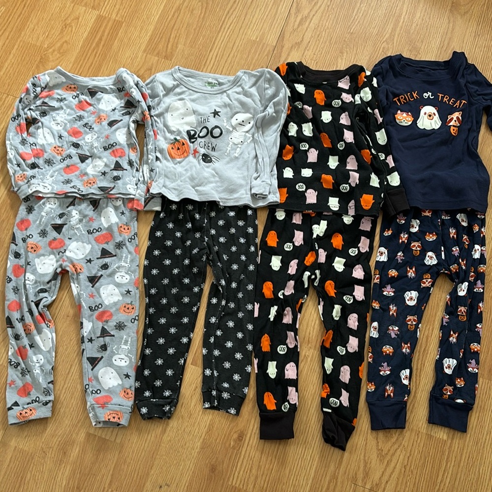 Halloween PJ bundle! Where are all my spooky season twins?!